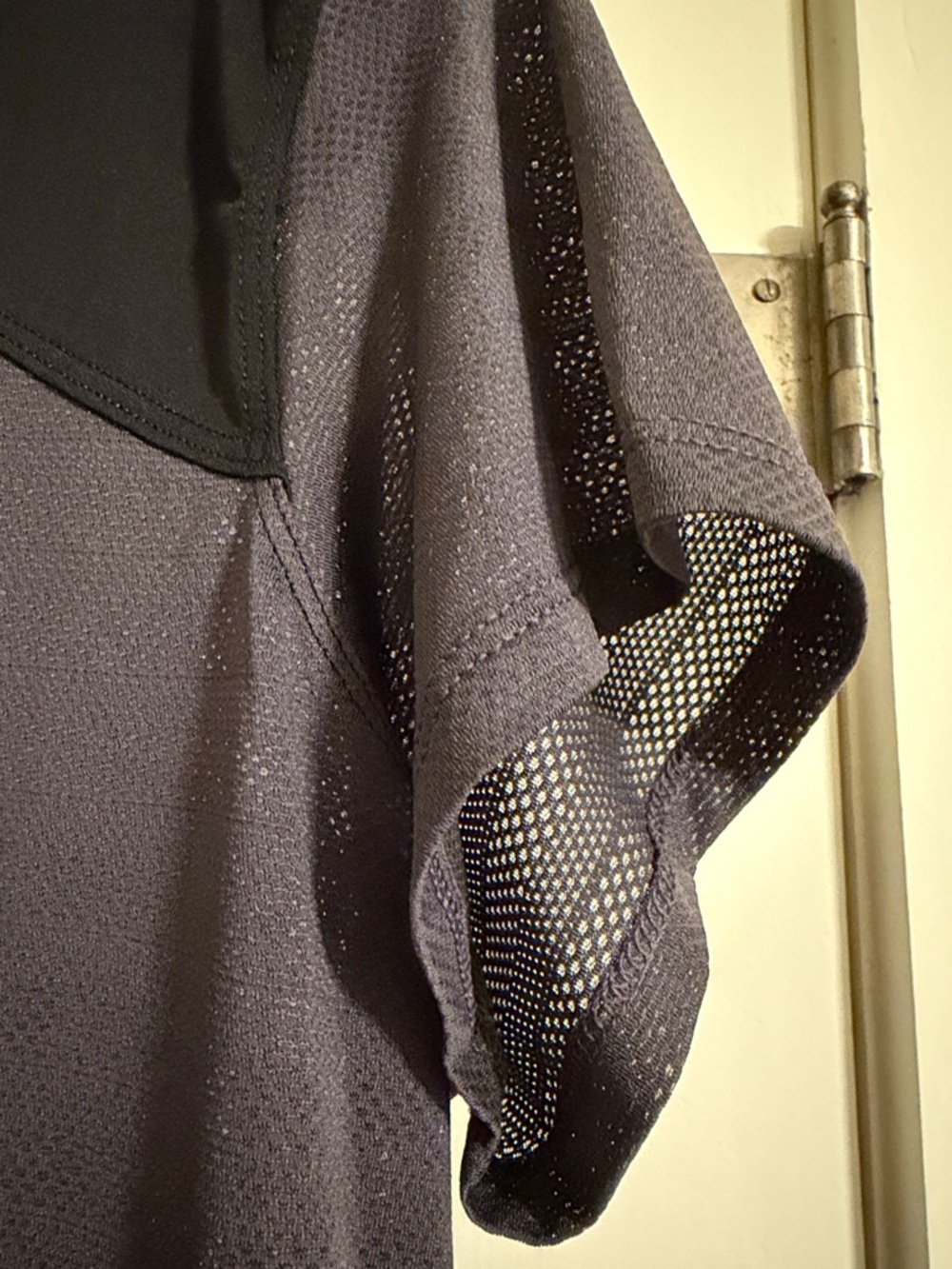 Avia Athletic Running Shirt, Black Solid & Gray Breathable Mesh, Short Sleeves - Picture 4 of 8